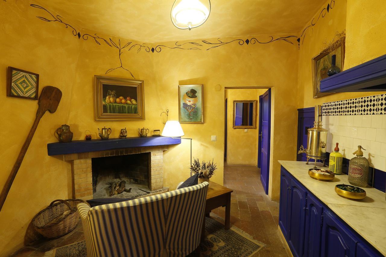 Hostal Blau Peratallada Exterior foto