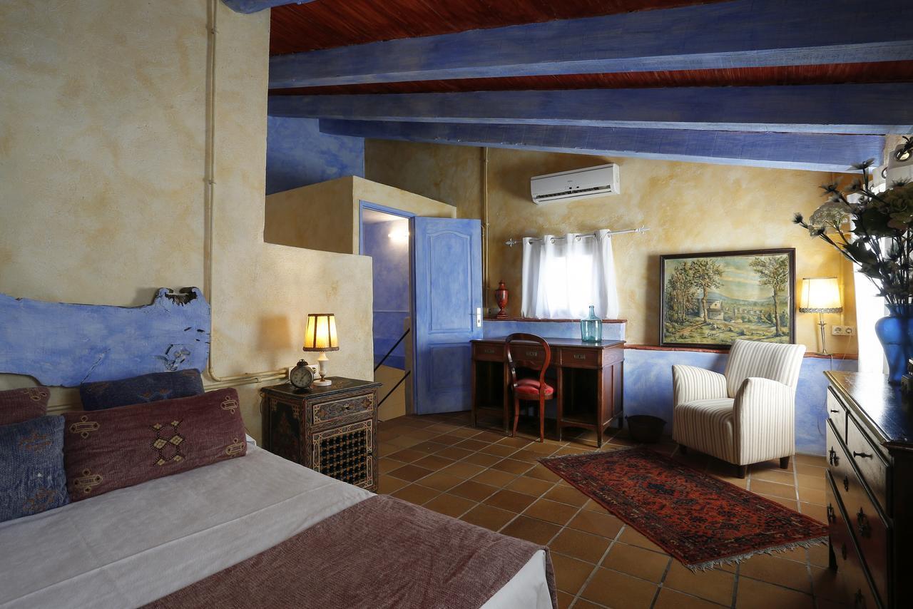 Hostal Blau Peratallada Exterior foto